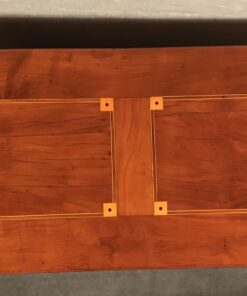 Louis XVI Chest of drawers- detail of the top- Styylish