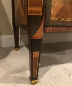 French Transition Chest of Drawers- leg detail- Styylish