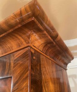 Biedermeier Display Cabinet- top detail- Styylish