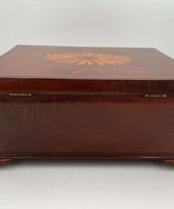 Large Victorian Box - Back Detail - Styylish