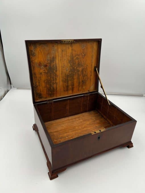 Large Victorian Box - Opened - Styylish