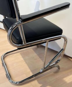 Bauhaus Cantilever Armchair - Chrome Plated Frame Bottom - Styylish