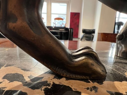 Art Deco Panther Sculpture - Feet Detail - Styylish