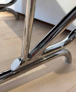 Bauhaus Cantilever Armchair - Chrome Plated Frame Bottom Detail - Styylish