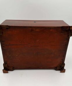 Large Victorian Box - Bottom Detail - Styylish