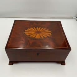 Large Victorian Box - Top Detail - Styylish