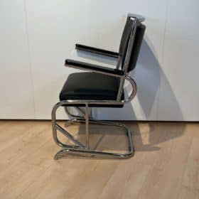 Bauhaus Cantilever Armchair, Chromed Tubular Steel, Leather, Germany circa 1935