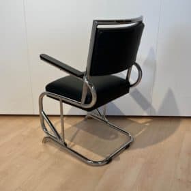 Bauhaus Cantilever Armchair, Chromed Tubular Steel, Leather, Germany circa 1935