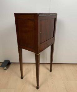 Early 19th Century Nightstand - Compartments Closed - Styylish