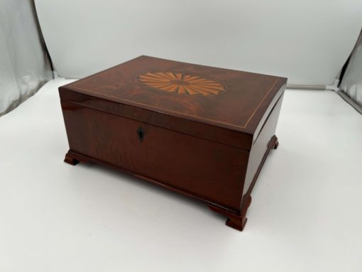 Large Victorian Box - Side Profile - Styylish