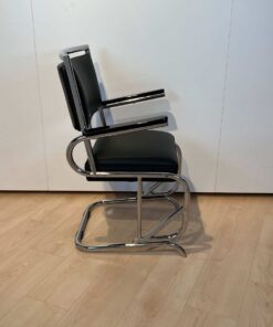 Bauhaus Cantilever Armchair - Left Side View - Styylish