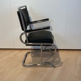 Bauhaus Cantilever Armchair, Chromed Tubular Steel, Leather, Germany circa 1935