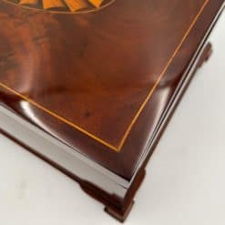 Large Victorian Box - Corner Inlay Detail - Styylish