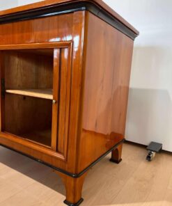 Biedermeier Sideboard - Edge Detail - Styylish