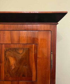 Large Biedermeier Wardrobe - Corner Detail - Styylish