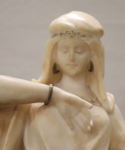 Art Déco Sculpture - Face Detail - Styylish