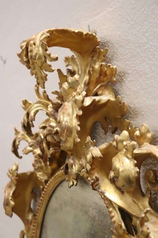 Carved Gilded Wood Mirror - Decoration Detail - Styylish