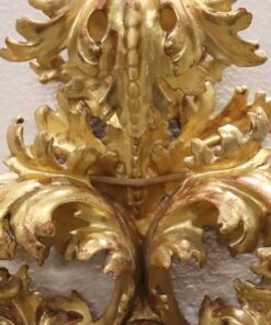 Carved Gilded Wood Mirror - Top Decoration Detail - Styylish