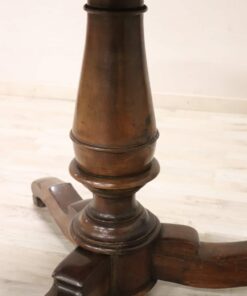 Charles X Round Table - Body Detail - Styylish