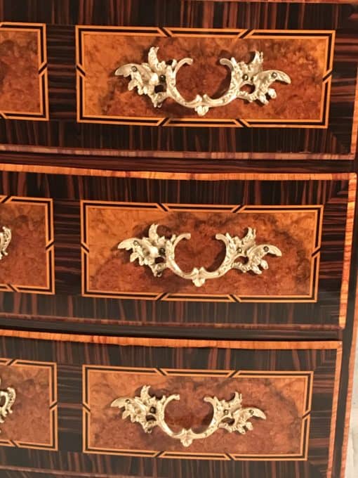 Baroque Chest of Drawers Switzerland- detail of the right front- Styylish