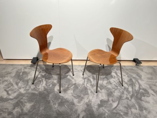 Pair of 3105 Mosquito Chairs - Two Chairs - Styylish