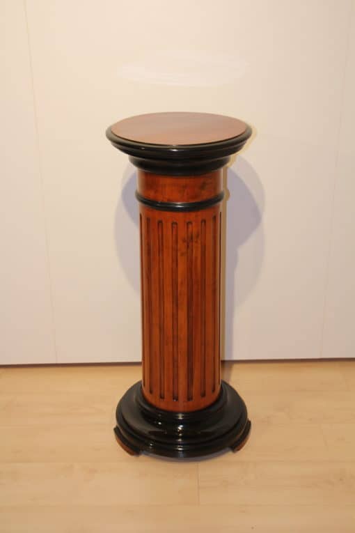 Neoclassical Rotating Pedestal - Full Profile - Styylish