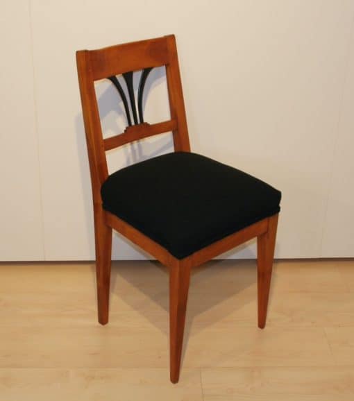 Biedermeier Side Chair - Side View - Styylish