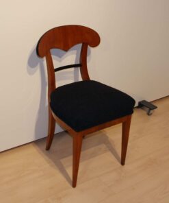Biedermeier Shovel Chair - Side Perspective - Styylish