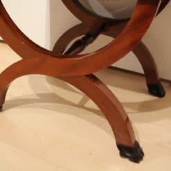 Large Antique Stool - Feet Decoration Detail - Styylish