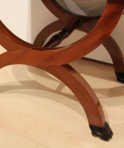 Large Antique Stool - Feet Decoration Detail - Styylish