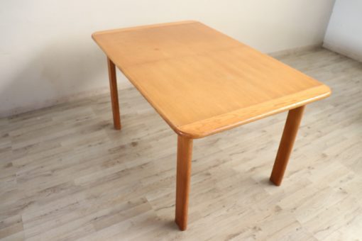 Swedish Design Extendable Dining Table - Side Profile - Styylish