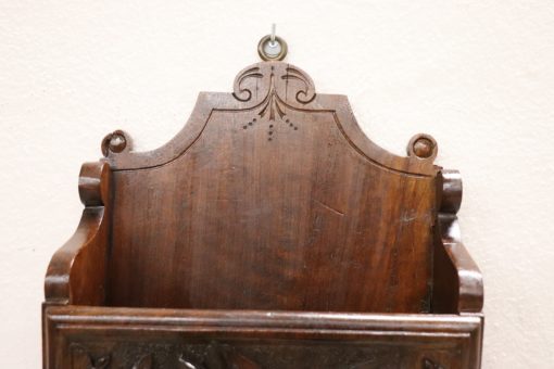 Renaissance Style Magazine Rack - Top Detail - Styylish