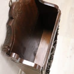 Renaissance Style Magazine Rack - Interior - Styylish