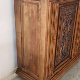 19th Century Italian Antique Sideboard or Buffet in Solid Carved Walnut