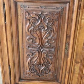 19th Century Italian Antique Sideboard or Buffet in Solid Carved Walnut