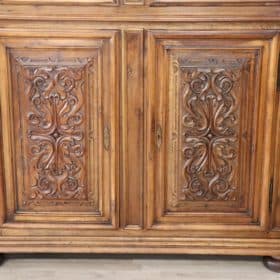 19th Century Italian Antique Cabinet in Solid Carved Walnut