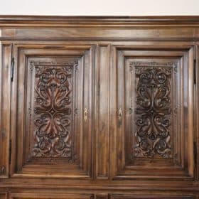 19th Century Italian Antique Cabinet in Solid Carved Walnut