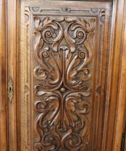 19th Century Italian Cabinet - Hand Carved Decoration - Styylish