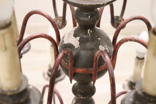 Chandelier in Wood and Iron - Center of Frame - Styylish