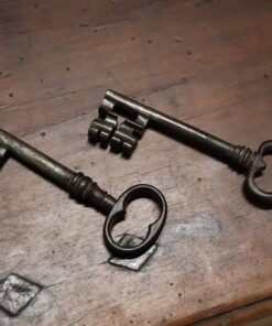 Carved Walnut Antique Kneeler - Keys - Styylish