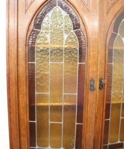 Gothic Style Solid Oak Cabinet - Glass Door Exterior - Styylish