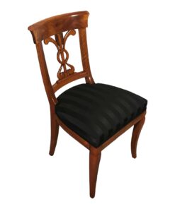 Set of six Biedermeier walnut chairs- Three-quarter view- Styylish