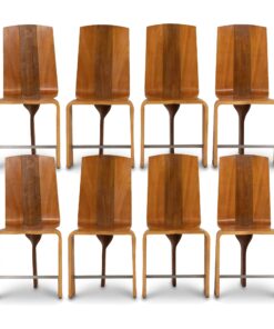 Eight Blonde Cherry Chairs - Styylish