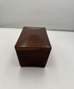 Decorative Mahogany Box - Veneer Detail - Styylish