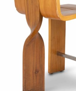 Eight Blonde Cherry Chairs - Bottom Detail - Styylish