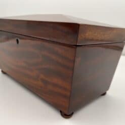 Decorative Mahogany Box - Exterior Detail - Styylish