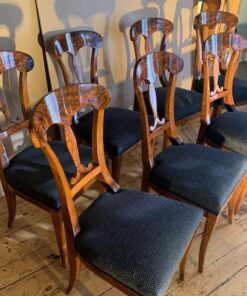 Alternative view of Set of Eight Walnut Biedermeier Chairs, 1820