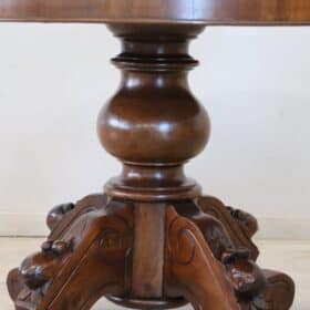 19th Century Italian Louis Philippe Walnut Oval Extendable Dining Table