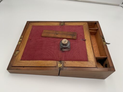 Walnut Box with Inlays - Interior - Styylish