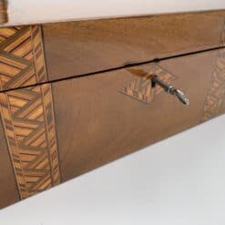 Walnut Box with Inlays - Side with Key - Styylish